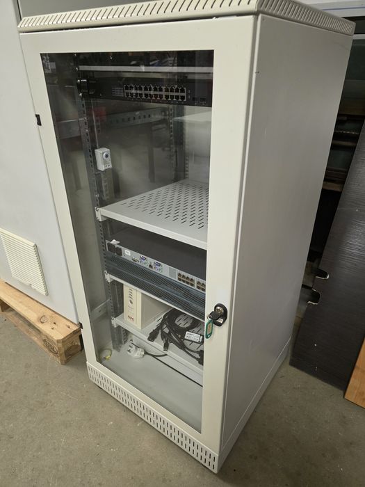 Szafa serwerowa 60x60x123