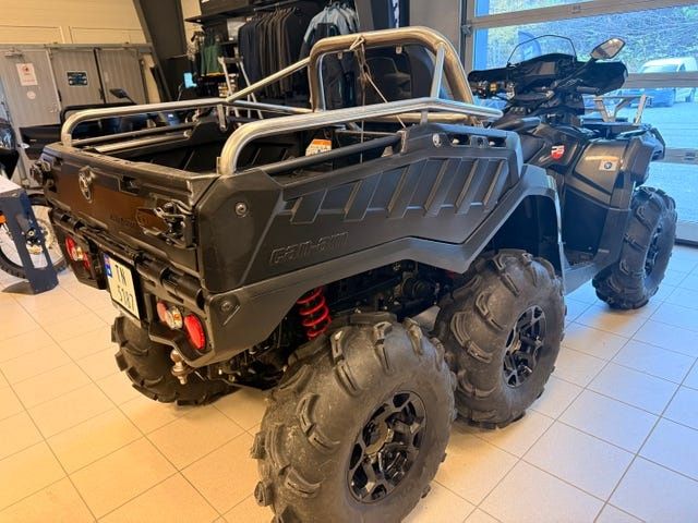 Can-Am Outlander 6x6 1000 Max XU