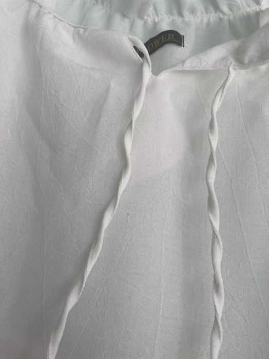 biała elegancka bluzka