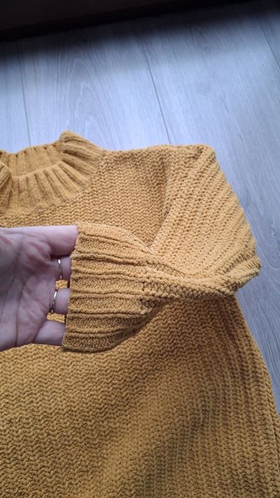 Gruby sweter F&F rozmiar 122/128