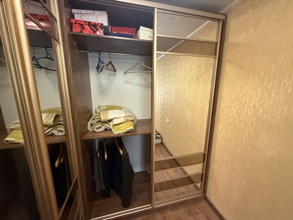Продам шкаф купе в спальню гостинную мебель