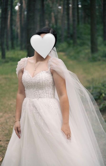 Неймовірна весільна сукня