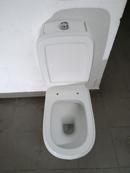 Conjunto sanita indusa