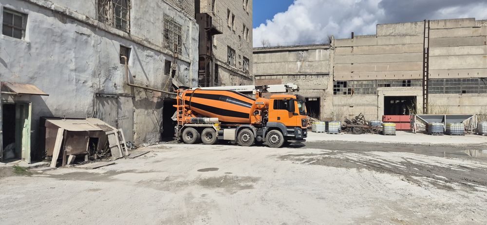 Бетон. Миксер.бетонозмішувач.