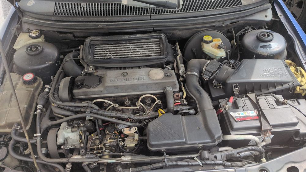 Vendo ford Mondeo 1.8 D de 5 portas. — photo 2