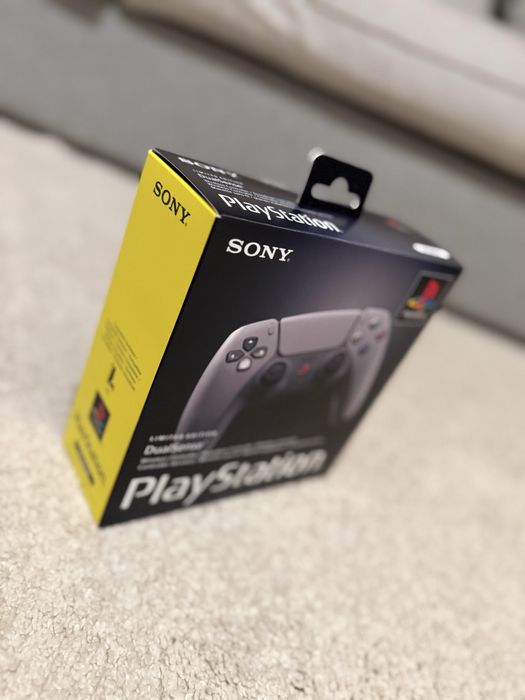 Comando PS5 - 30 anos