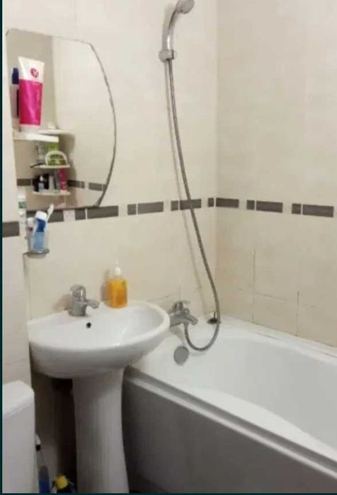 Житло, метро Дарниця, 10хв, вул, Черчиля