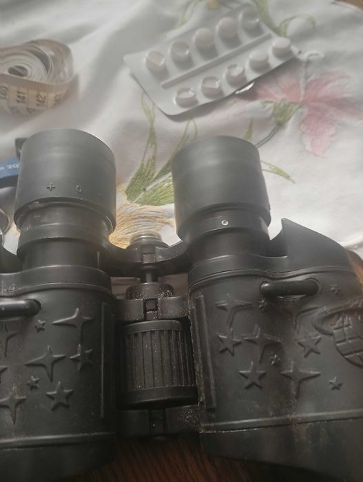 Lornetka w dobrym stanie