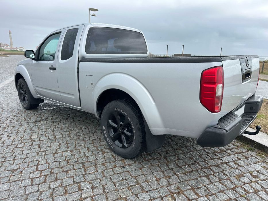 Nissan Navara D40 2.5 dCi King Cab 174 cv
