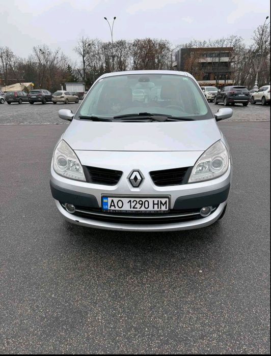 Рено Гранд Сценик