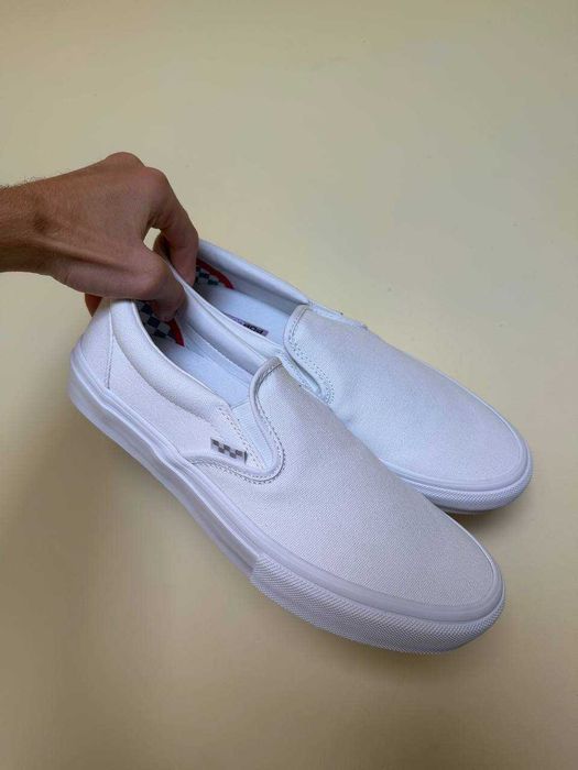 Vans Slip-On w kolorze białym, w rozmiarze EU 44 / US 11
