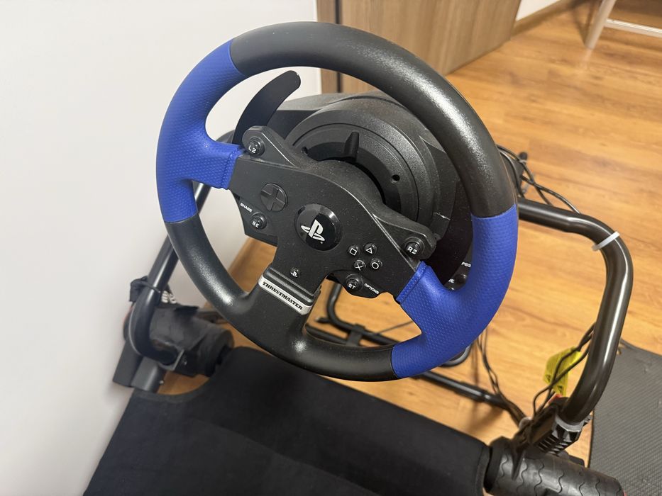 Kierownica thrustmaster t150 z fotelem, kokpit wyscigowy ps5 ps4 pc