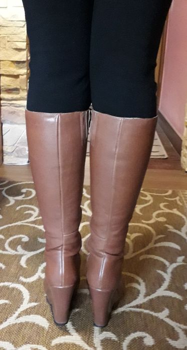 Шкіряні демисезонні сапоги