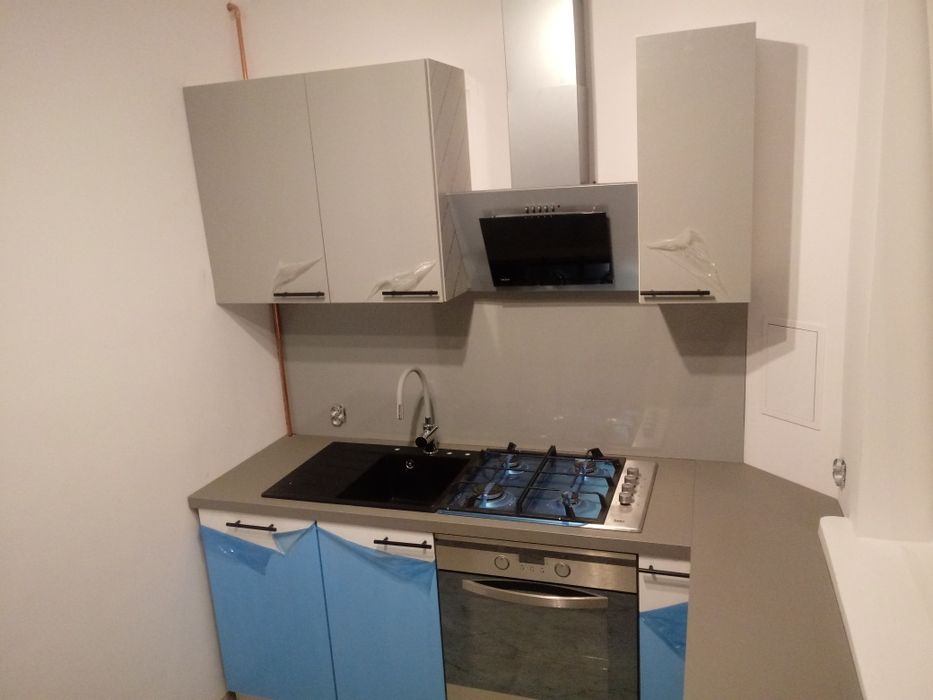 Składanie, montaż kuchni mebli z paczek, szafy komody regały łóżka. S