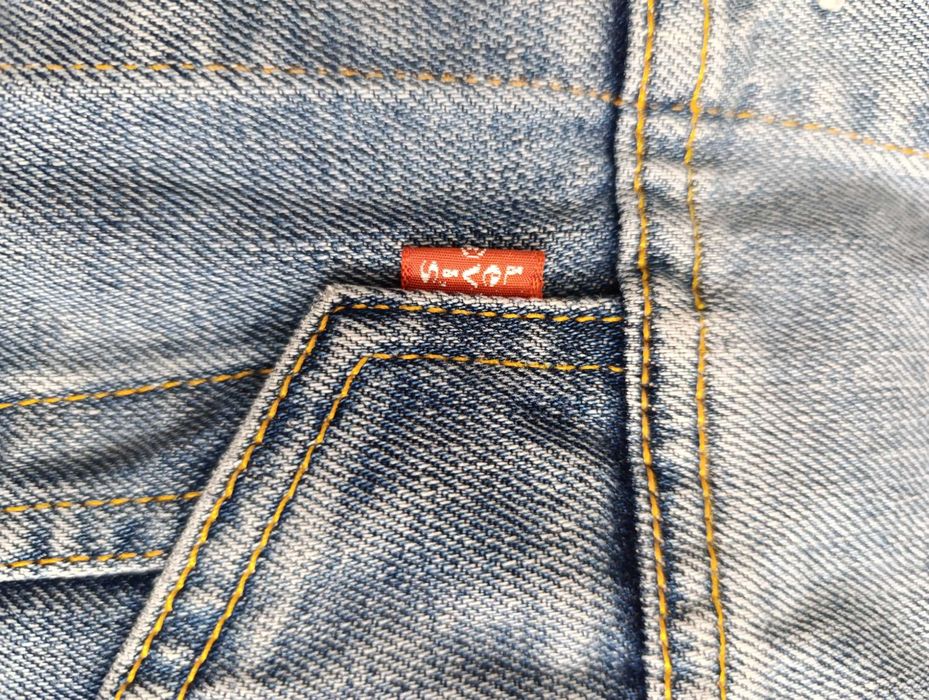 Куртка джинсова жіноча LEVIS розмір М