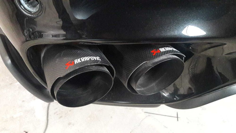 Насадки глушителя Akrapovic Выхлопная Акрапович Audi BMW двойная