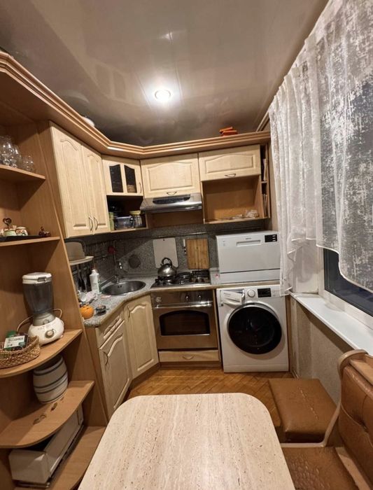 Продажа 2ой квартиры в Хортицком р-не
