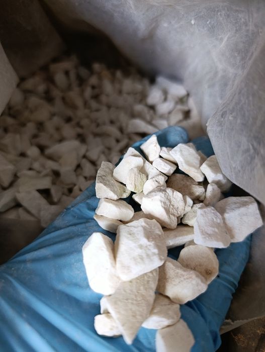 Grys ozdobny biały mały 1-3 cm kremowy w sumie 40-70 kg