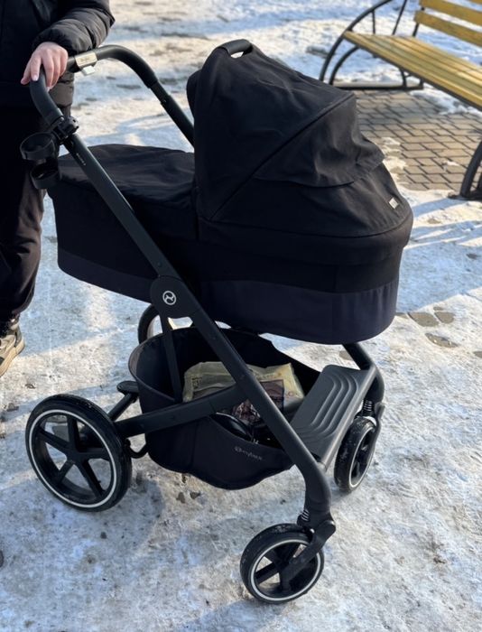 Продам коляску баліос
