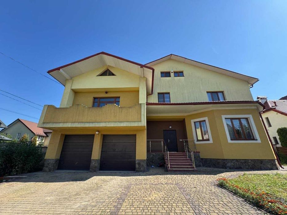 Продаж напівособняка в приміській зоні , можливий продаж по програмах!