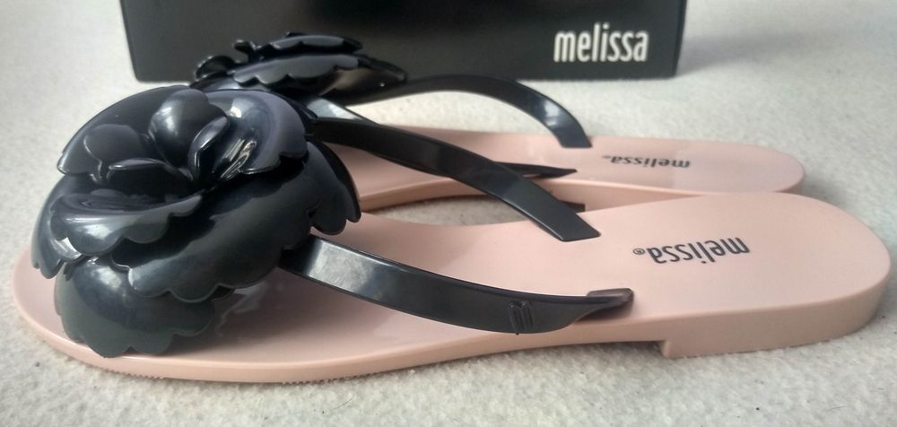 Nowe Melissa 37 japonki klapki buty pachnące
