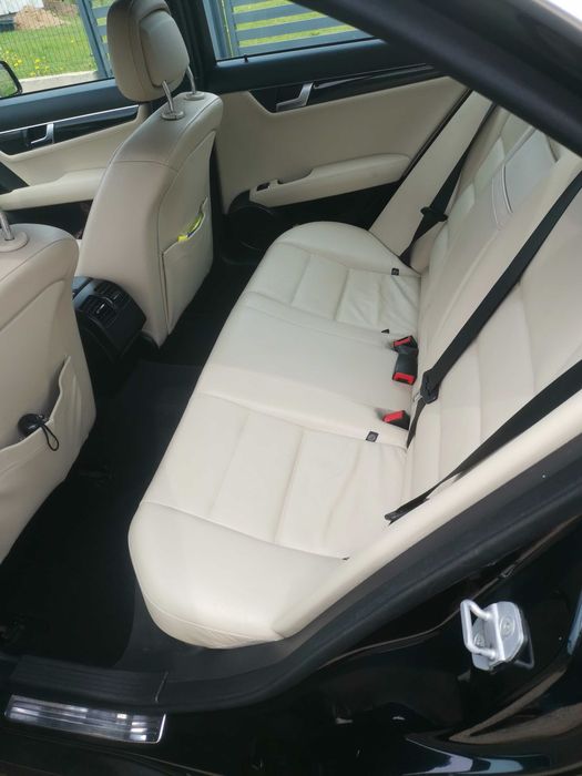 Mercedes W204 200CGI