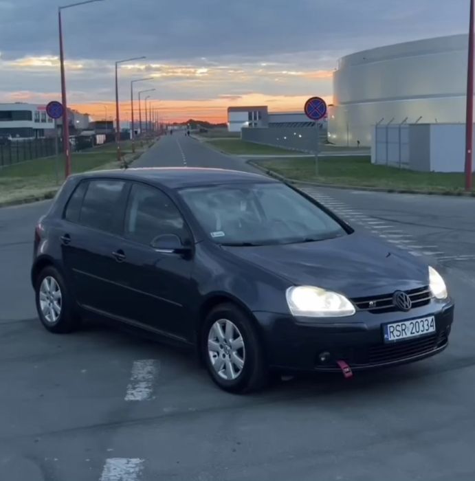 Volkswagen Golf 5 , 1.6 mpi