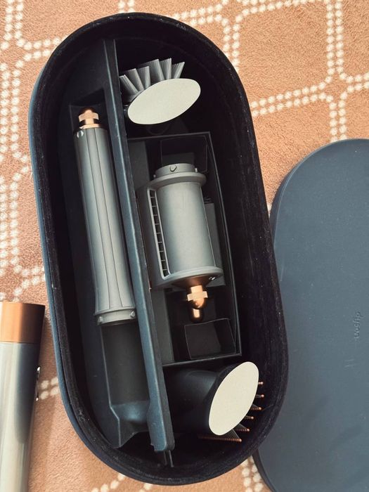 Продам Dyson airwrap complete long original