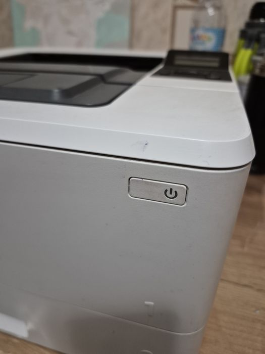 Принтер ​HP LaserJet Pro M404dn