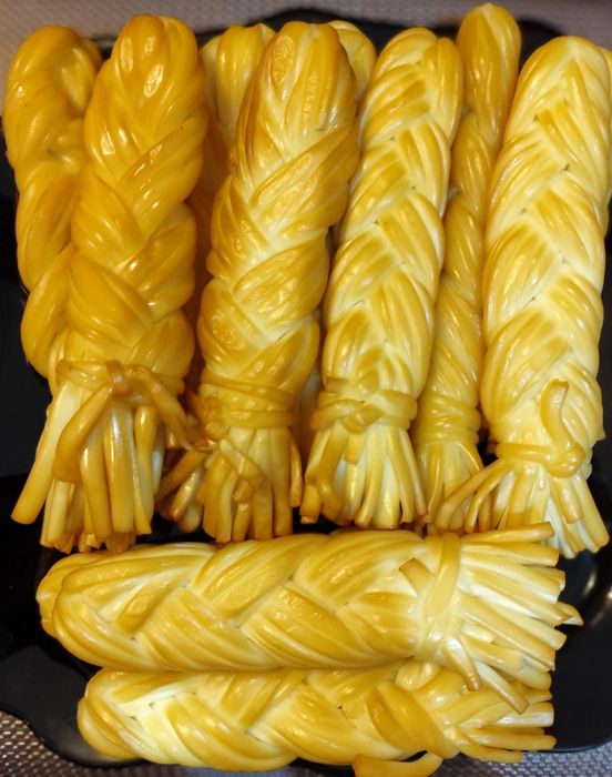 Сирні кульки Лабне,молочні продукти сир з приправами,сир косичка ,будз