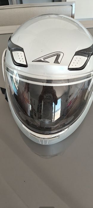 Vendo capacete para  mulher (negociável)