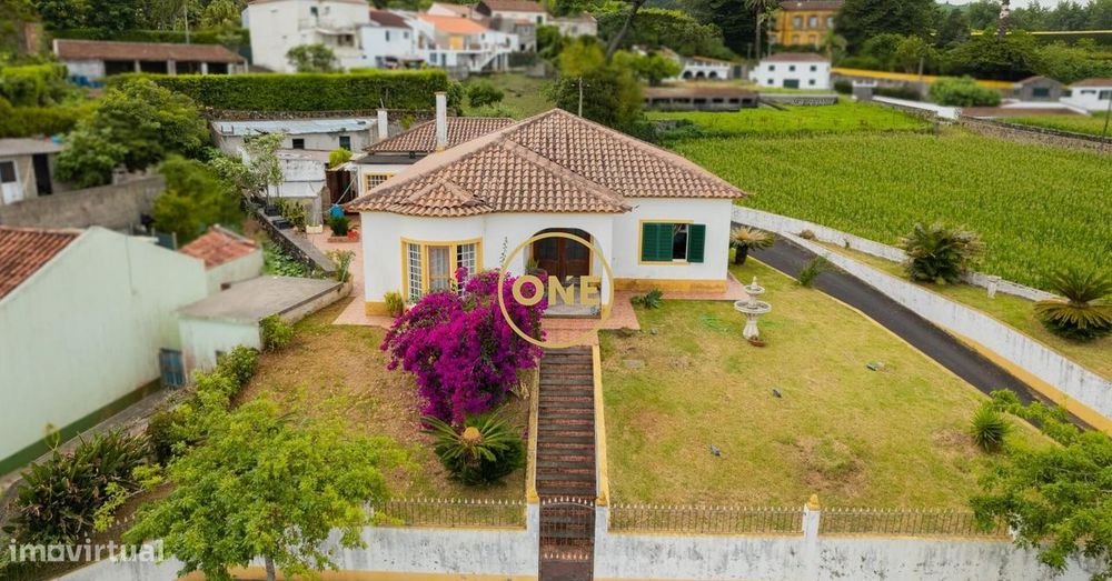 Moradia T4 na Vila das Capelas Com VIsta Mar