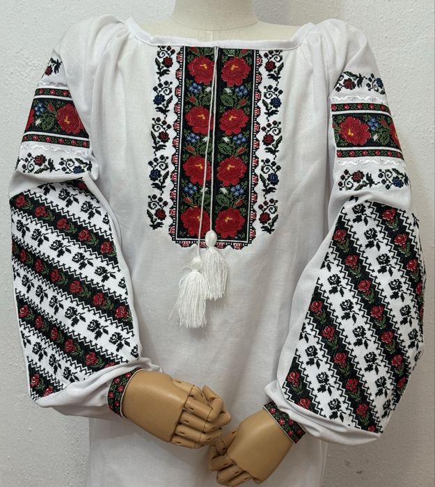 Жіночі вишиванки