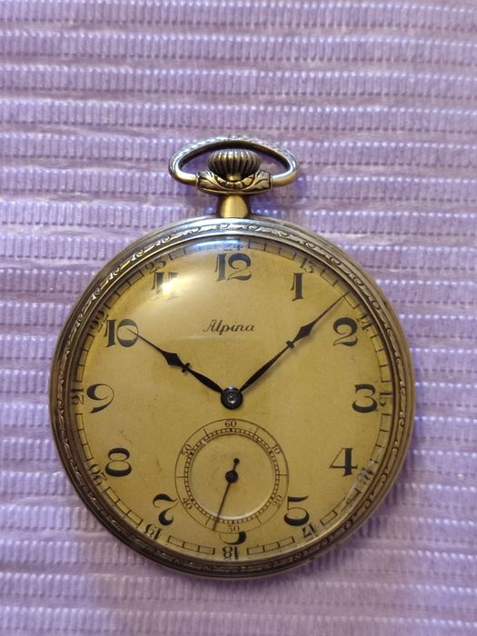 Часы золотые карманные Alpina
