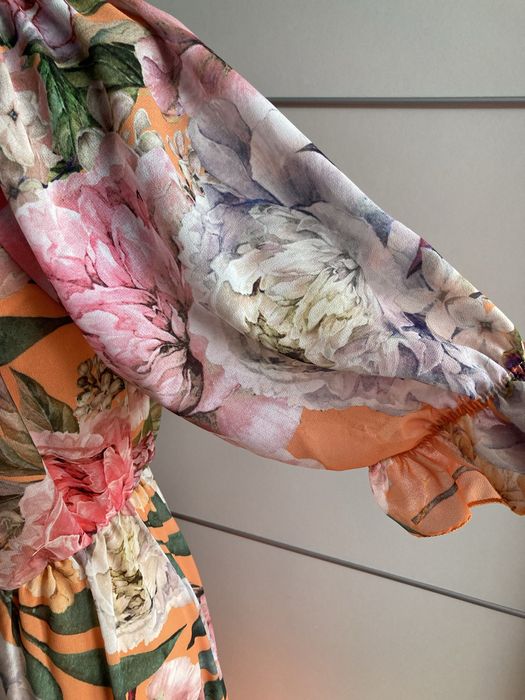 Długa włoska sukienka