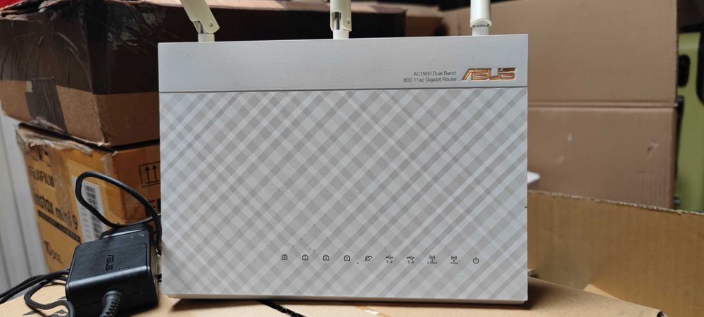 Wi-fi роутер ASUS RT-AC68U usb 3.0 доступ 2.4, 5 ггц