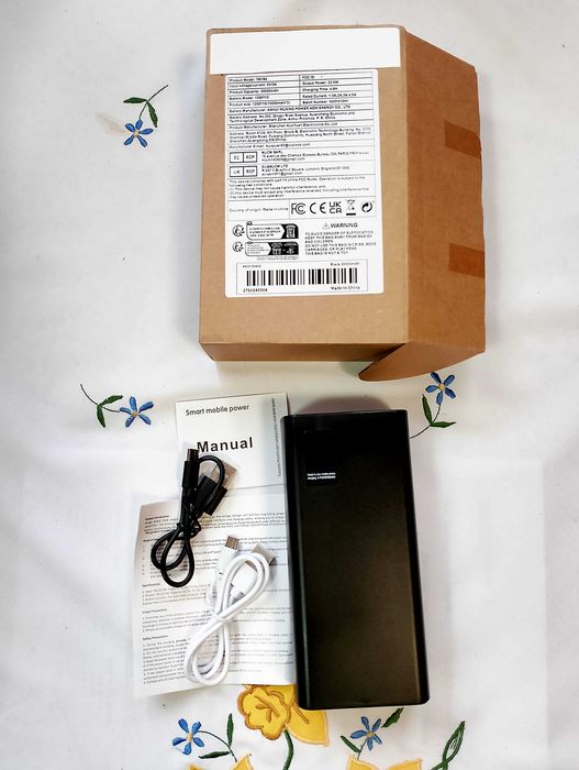 Power Bank 30.000 mAh, wyjście 5V, Moc 120 Wat, 4xUSB typA, USB typ C