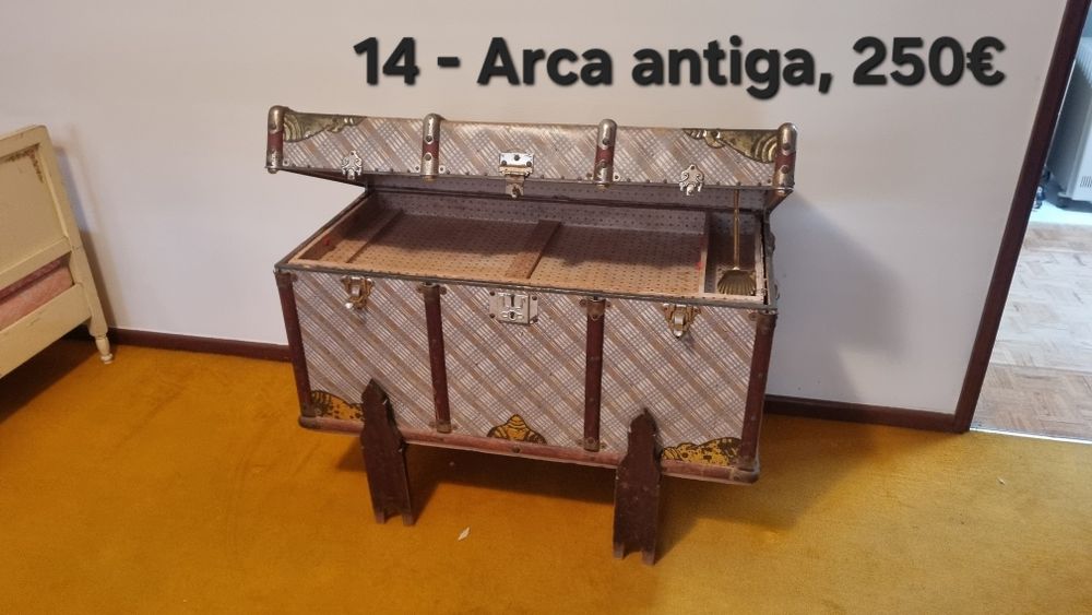 Mobilias velhas em bom estado