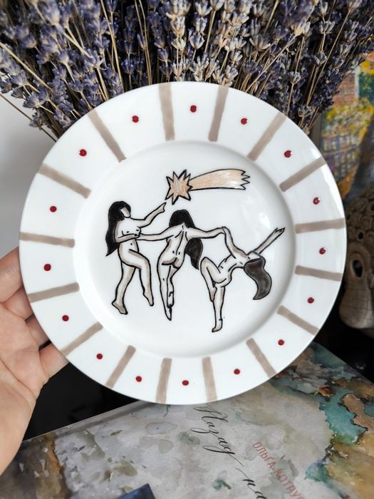 Інтер'єрна тарілка в стилі Gunia