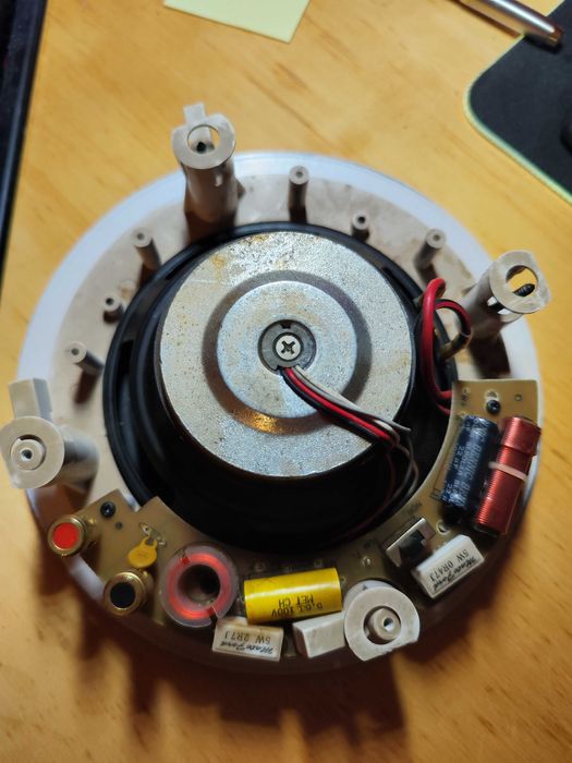 Glosnik sufitowy Magnat