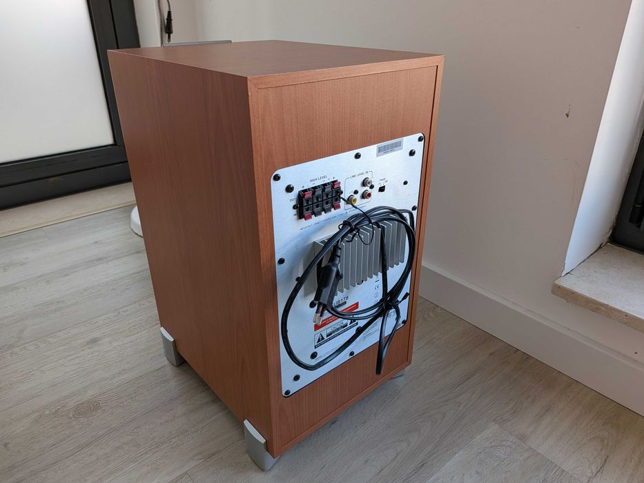 Amplificador JBL SUB 178