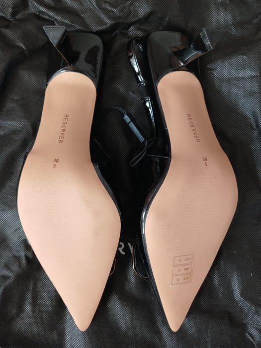 Слінгбеки reserved