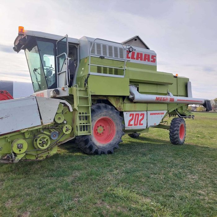 Kombajn Claas Mega 202