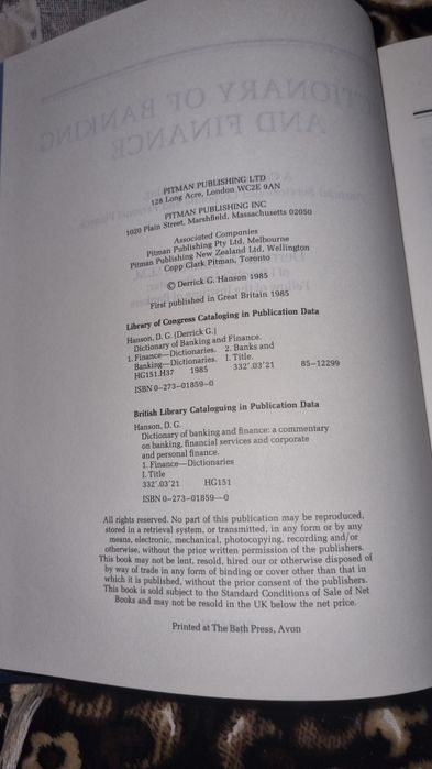Dictionary of banking and finance, english