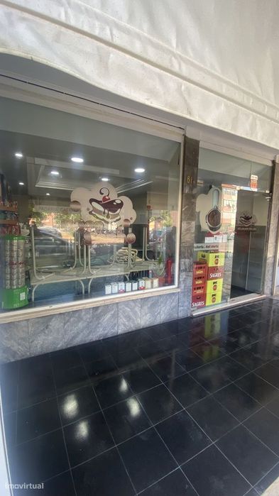 Espaço comercial à venda na rua Bartolomeu Dias