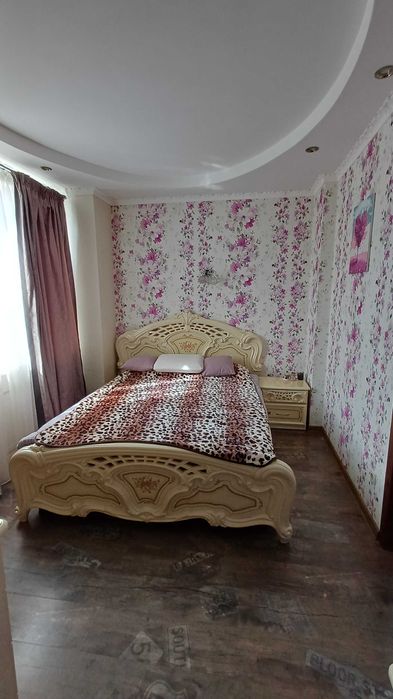 продажа 3 комн квартиры в новом доме Сахарова ремонт и мебель - Більше