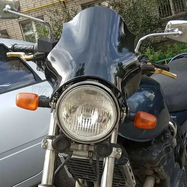 Ветровое стекло на мотоцикл универсальное Givi Puig под круглую фару