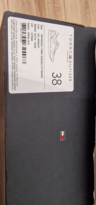 TOMMY HILFIGER Sneakersy damskie r. 38 Tommy Jacquard City