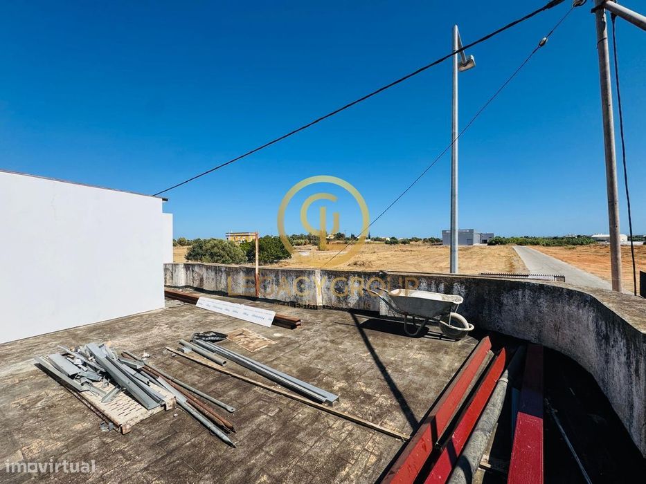Moradia para Renovar em Areal Gordo – Faro
