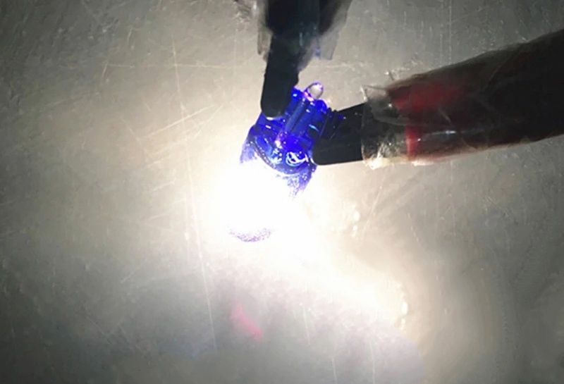 Lâmpadas de efeito branco para veículos - W5W / T10